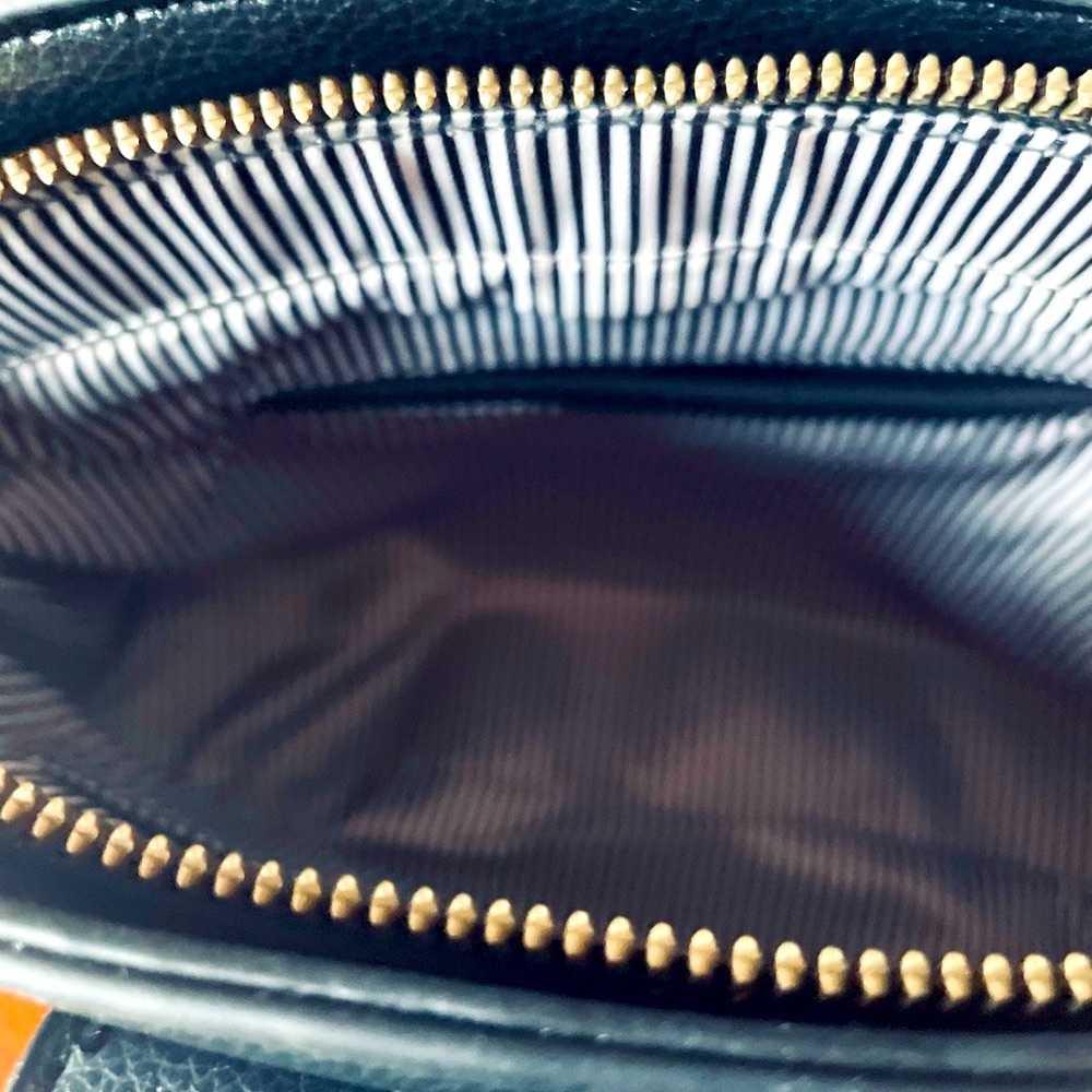 “Deluxity Los Angeles” Black Vegan Leather Crossbody Bag.  NWT - Picture 9 of 9